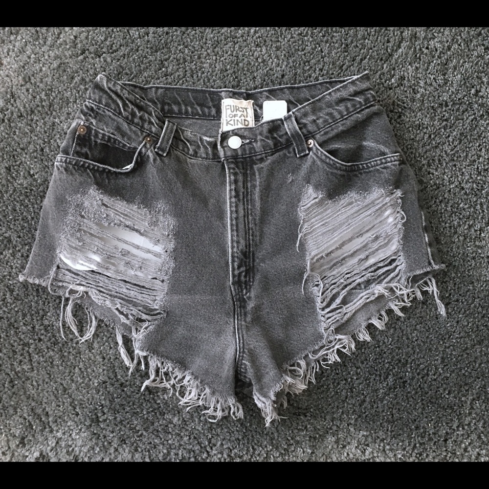 LF x Levi’s Furst of A Kind High Rise Short Jeans